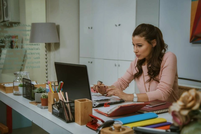 Мюжде Узман в сериале «Любовь напрокат» Мюжде Узман в сериале «Любовь напрокат»