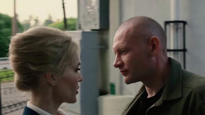 Ларионова (Дарина Шарова) и Полевой (Андрей Фролов) / Фото: Кадр из сериала «Преторианец»