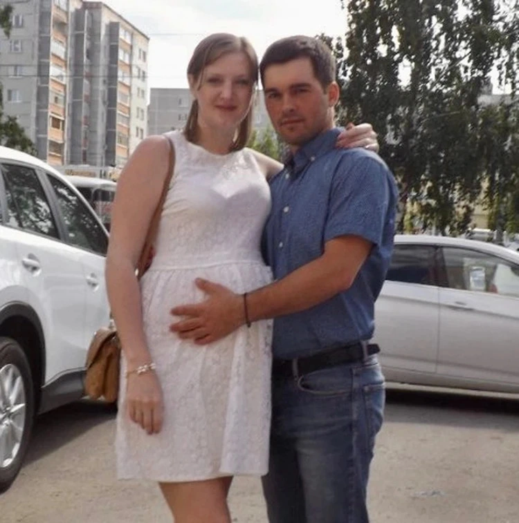 Елена Ширинина и ее муж, двойник Энрике Иглесиаса