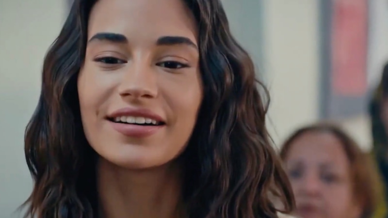 Суде Зюлал Гюлер в образе Йешиль / Фото: Кадр из сериала «Одна любовь»