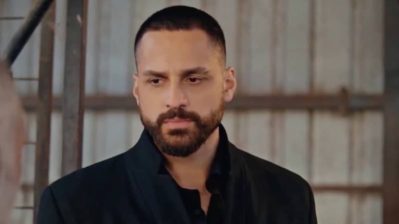 Экин Мерт Даймаз в роли Туфана / Фото: Кадр из сериала «Одна любовь»