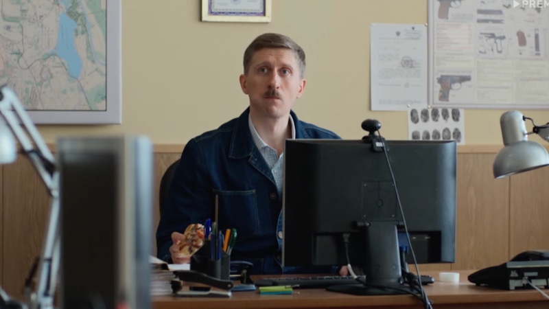 Степан Абрамов в образе Долбунова / Фото: Кадр из сериала «Емеля»