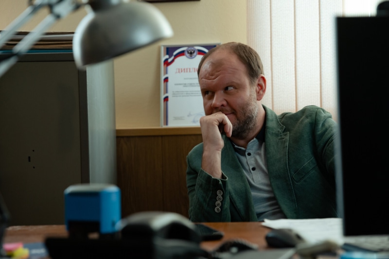 Александр Пальчиков в образе Васина в сериале «Емеля» / Фото: Кинориум