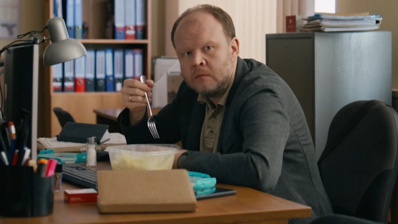 Александр Пальчиков в образе Васина в сериале «Емеля» / Фото: Фильм.ру