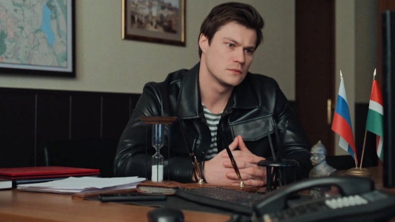 Олег Гаас в образе Емелина в сериале «Емеля» / Фото: Фильм.ру