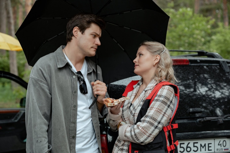 Емелин (Олег Гаас) и Маша (Екатерина Кожемякина) в сериале «Емеля» / Фото: Кино Mail.ru