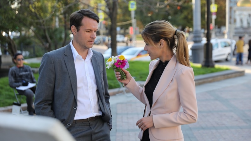 Настя (Анна Старшенбаум) и Алексей (Евгений Пронин) в сериале «Московские тайны» / Фото: Кино-Театр.ру