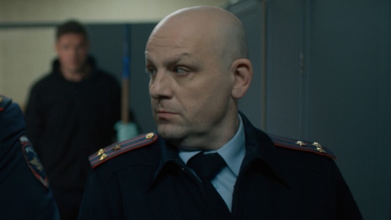 Федор Лавров в образе Бибикова в сериале «Ухожу красиво» / Фото: Кинориум