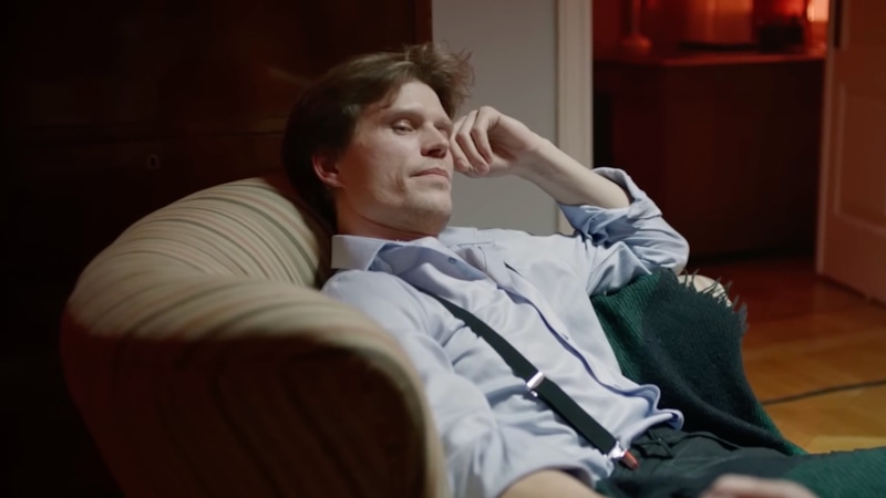 Антон Егоров в образе Кронаса / Фото: Кадр из сериала «Абонемент на расследование»