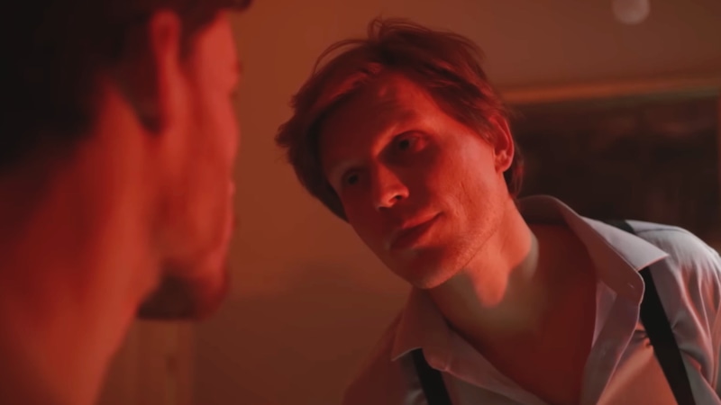 Антон Егоров в образе Кронаса / Фото: Кадр из сериала «Абонемент на расследование»