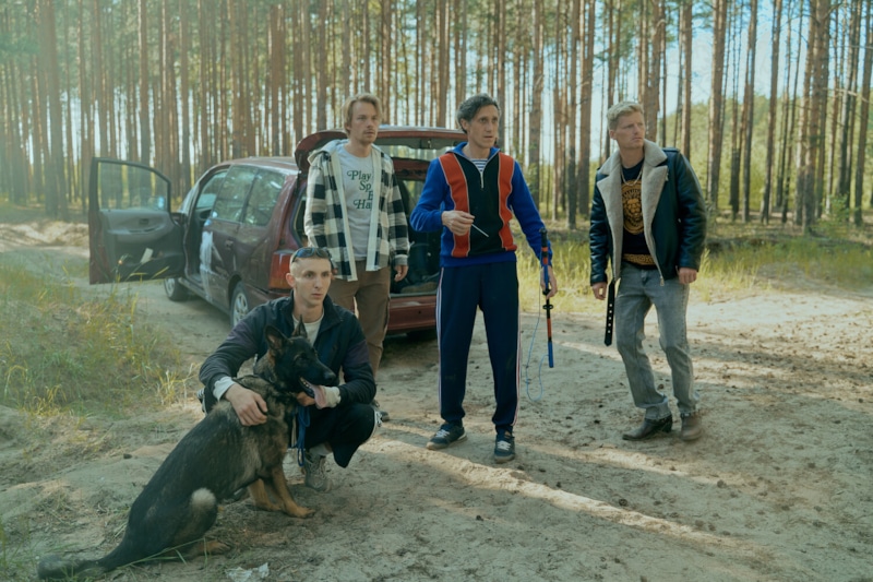 Денчик (Максим Белбородов), Илюха (Роман Евдокимов), Малой (Тихон Асеев) и Дед (Игорь Хрипунов) / Фото: Кинориум