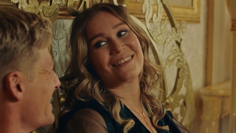 Кристина Бабушкина в образе Ирины / Фото: Кадр из сериала «ФК Родина»