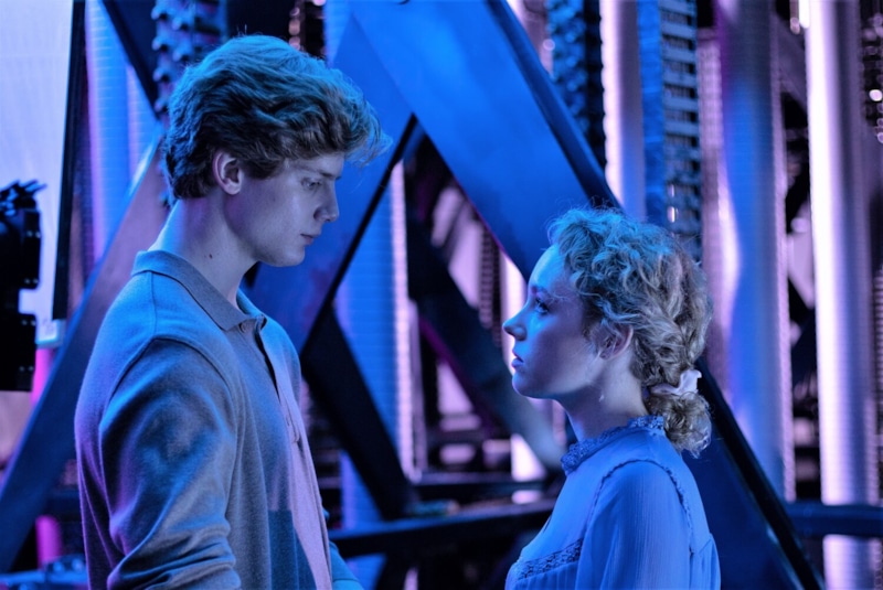 Ольга (Анастасия Талызина) и Саша (Сергей Новосад) в фильме «Я делаю шаг» / Фото: Кинориум