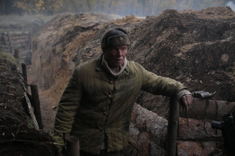 Андрей Смоляков в образе Родина в сериале «Топор» / Фото: Кинориум Андрей Смоляков в образе Родина в сериале «Топор» / Фото: Кинориум