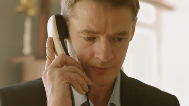 Эдуард Чекмазов в образе Валентина / Фото: Кадр из сериала «Галка и Гамаюн»