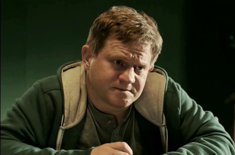 Александр Обласов в образе Вовчика в сериале «Галка и Гамаюн» / Фото: Кинориум Александр Обласов в образе Вовчика в сериале «Галка и Гамаюн» / Фото: Кинориум