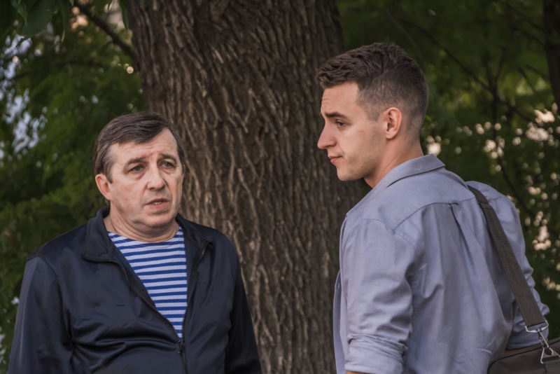 Витя (Виктор Супрун) и Сергей (Иван Клещевников) в сериале «Галка» / Фото: Кино-Театр.ру Витя (Виктор Супрун) и Сергей (Иван Клещевников) в сериале «Галка» / Фото: Кино-Театр.ру