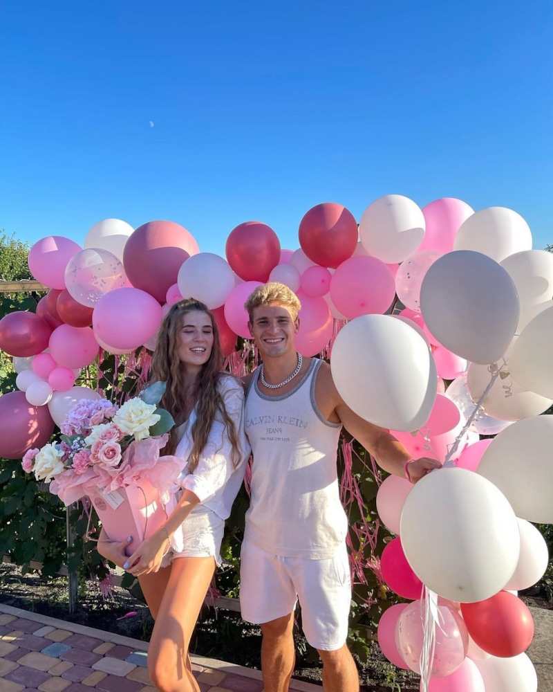 Иван Агафонов и его девушка