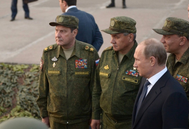 Дмитрий Булгаков, Сергей Шойгу и Владимир Путин Дмитрий Булгаков, Сергей Шойгу и Владимир Путин