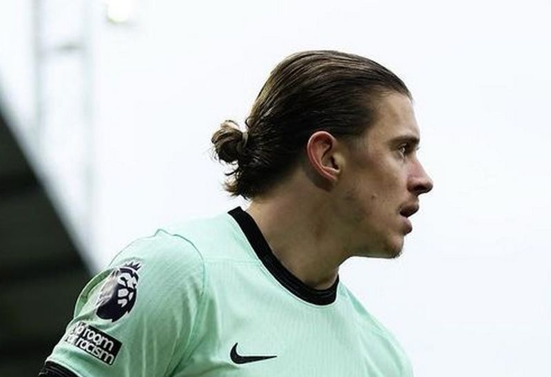 Прическа Конора Галлахера