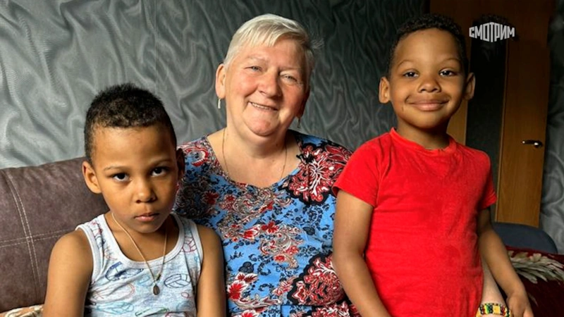 Наталья Веденина с детьми