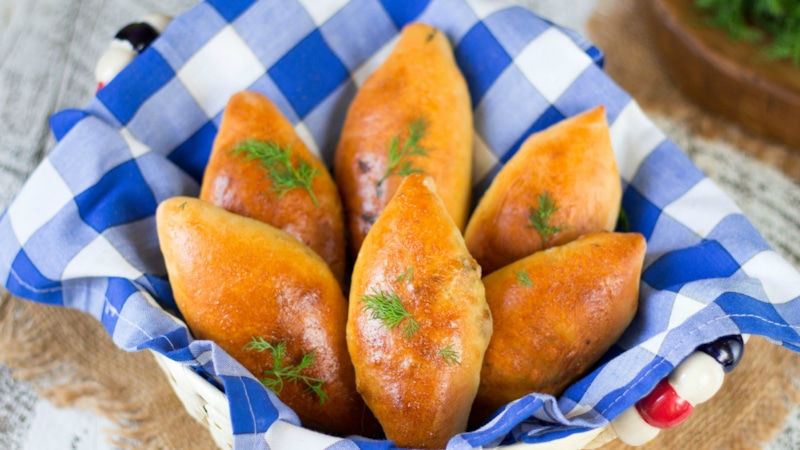 Пирожки с горохом: сытное и вкусное угощение Пирожки с горохом: сытное и вкусное угощение