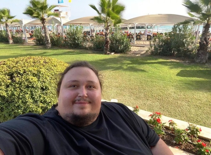 Таксист напал на сына Никаса Сафронова