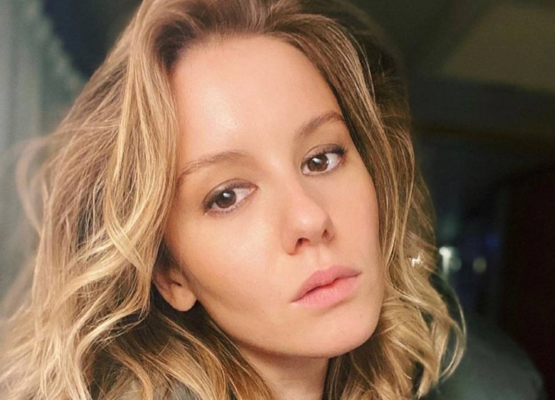 Ирина Старшенбаум показала на Дорохове секрет поцелуев в кино