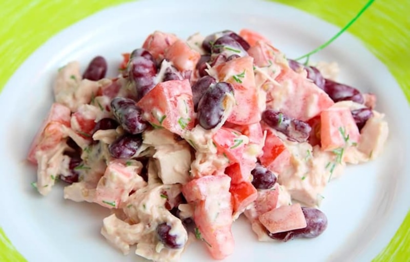 Белковый салат: полезный и легкий