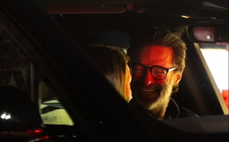 Хью Джекман перестал скрывать роман с погубившей его брак актрисой Хью Джекман перестал скрывать роман с погубившей его брак актрисой