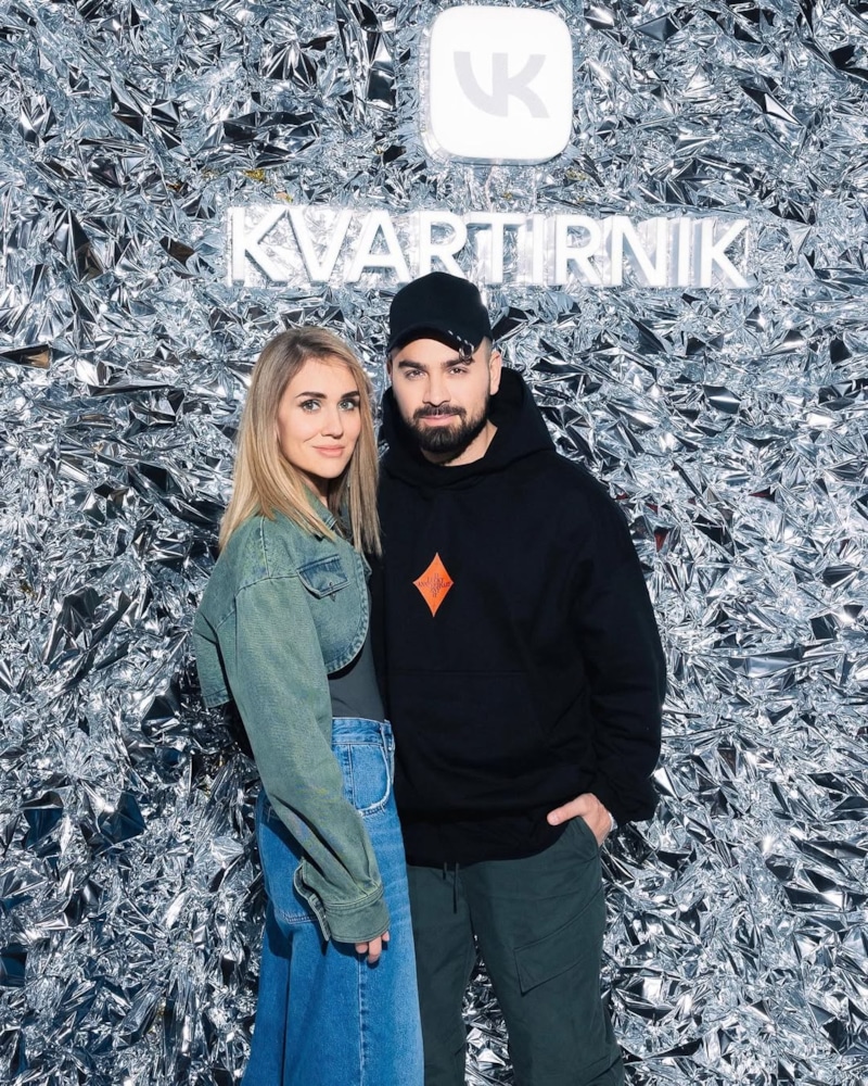 Саша Санта с женой