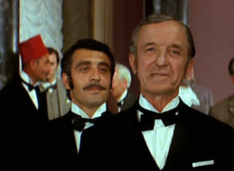 Эдмонд Кеосаян в фильме «Корона Российской империи, или Снова неуловимые»