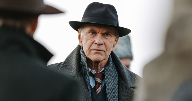 Кадр из сериала «Атом»