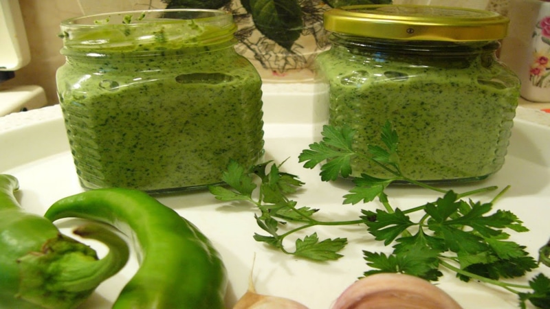 Аджика из хрена: острый домашний соус