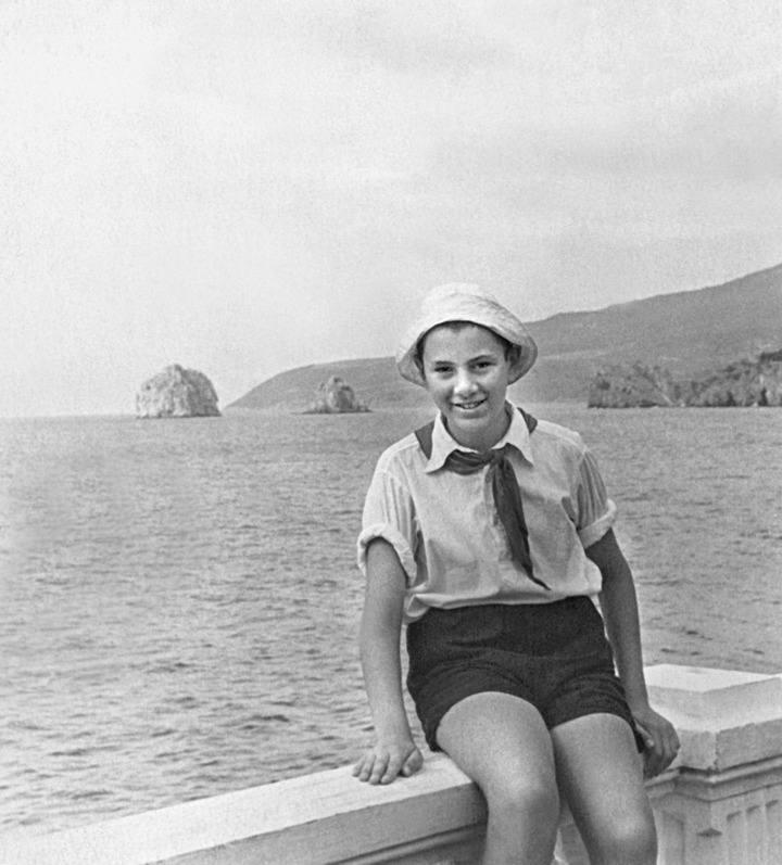 Аркадий Инин в детстве