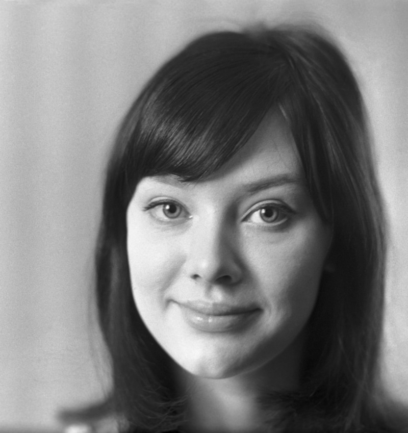 Людмила Савельева в молодости Людмила Савельева в молодости