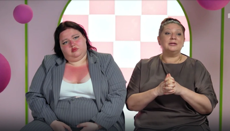 Участницы шоу «Большие девочки. Дочки-матери» Анастасия и Татьяна Давыдовы