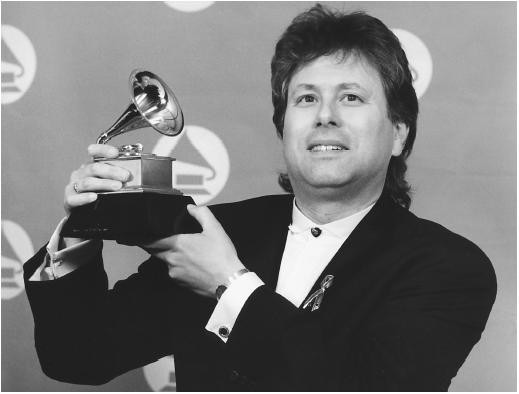 Алан Менкен — соавтор песен к мультфильму «Красавица и Чудовище»