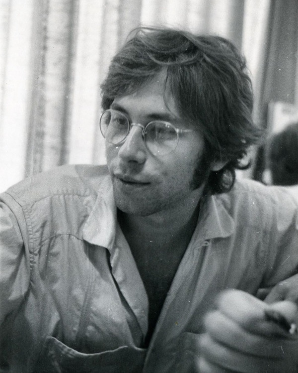 Алан Менкен в молодости