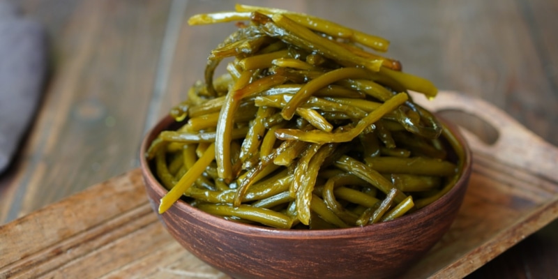 Маринованные чесночные стрелки: пряная заготовка на зиму