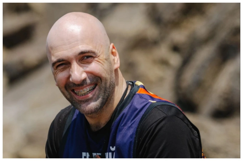 Участник шоу «Выживалити. Змееловы» Евгений Папунаишвили