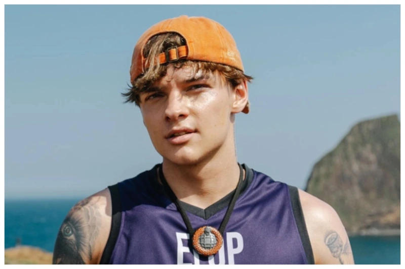 Участник шоу «Выживалити. Змееловы» Егор Шип