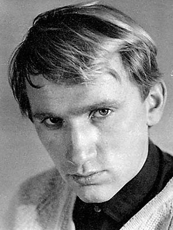 Валерий Баринов в молодости Валерий Баринов в молодости