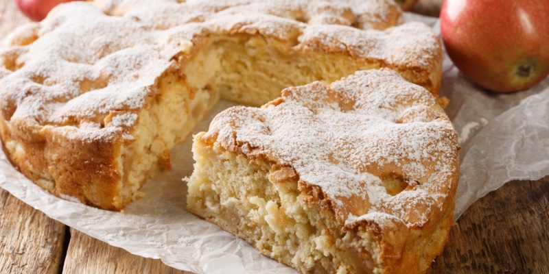 Шарлотка с яблоками: идеальный домашний пирог