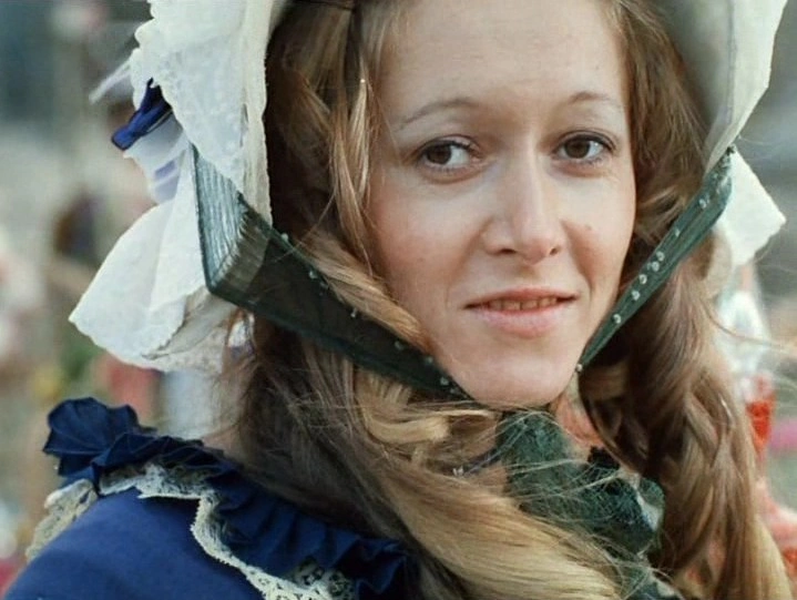 Татьяна Михалкова в фильме «Свой среди чужих, чужой среди своих»