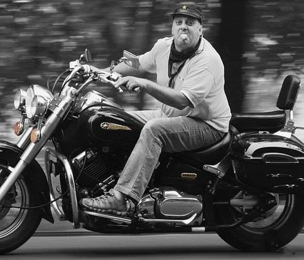 Михаил Церишенко на мотоцикле