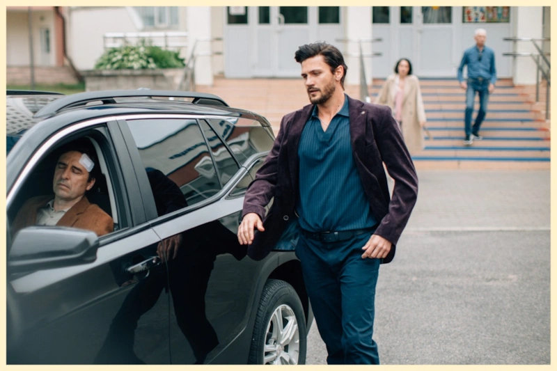 Кадр из сериала «Счастье вперед»