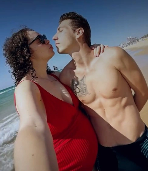 Эзра Мор и его жена Влада Антонова