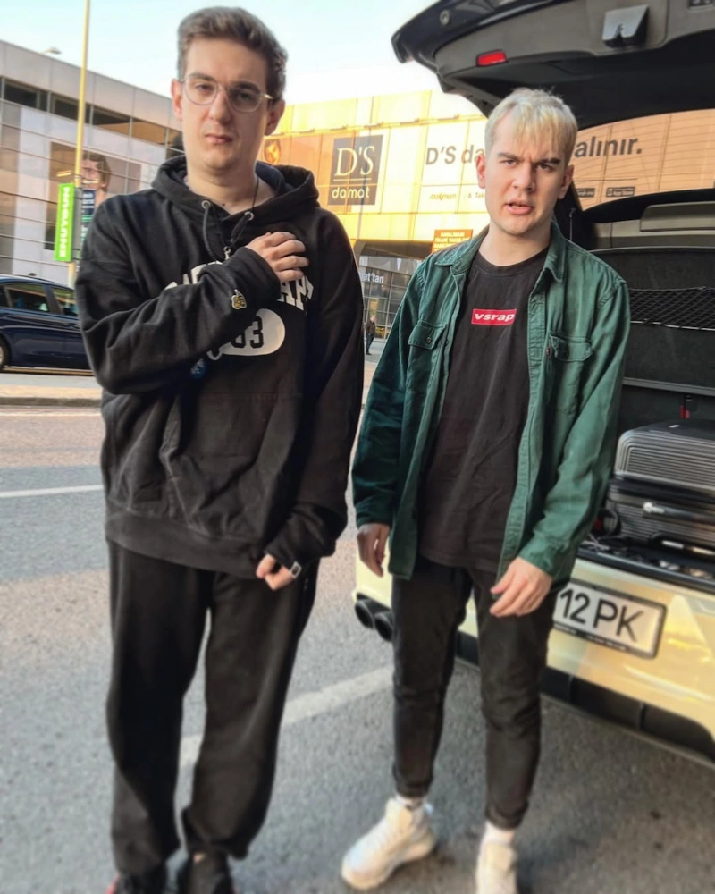 Братишкин и Эвелон