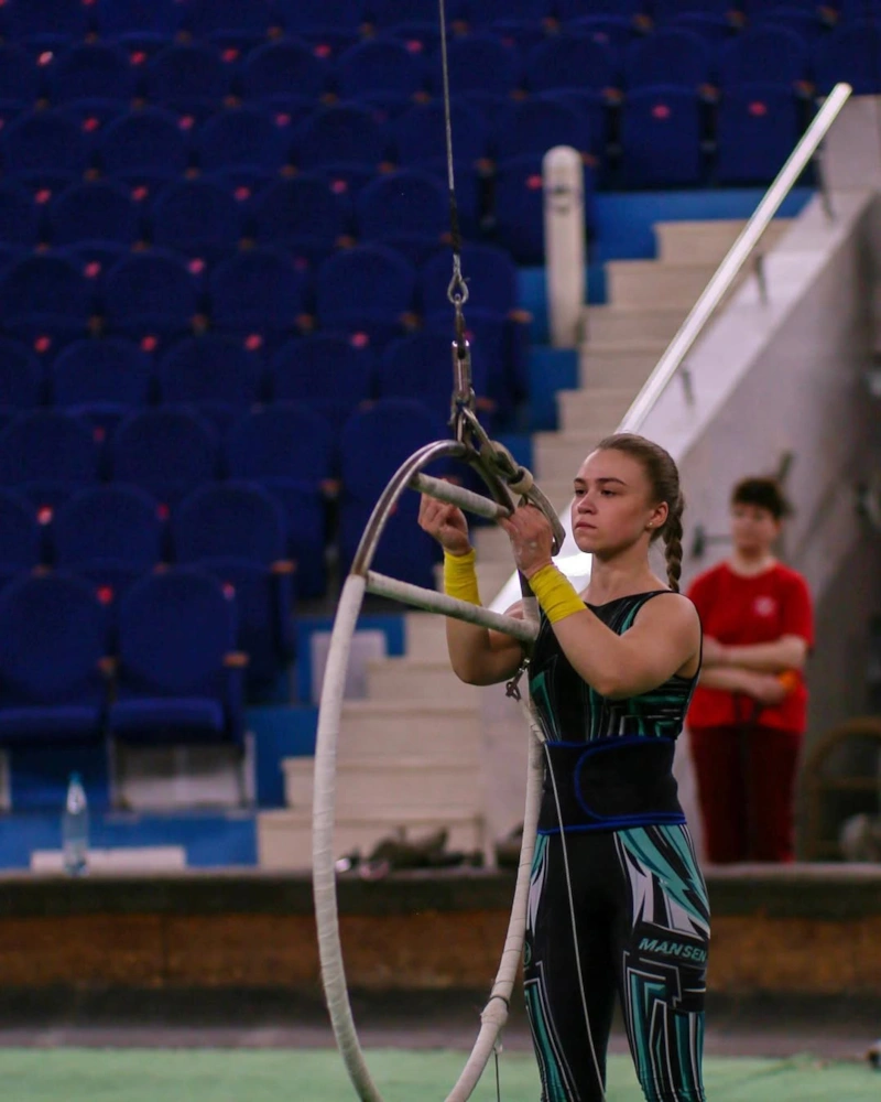 Кристина Москвина воздушная гимнастка и артистка цирка